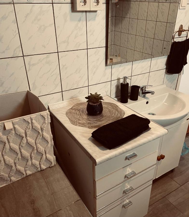 Toerpi Apartman Halmaj Екстер'єр фото